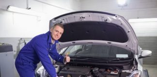 How to change spark plugs easily – DIY manual