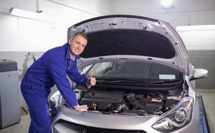 How to change spark plugs easily – DIY manual