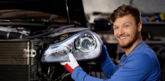 Dull and scratched headlights – Take care of the lights properly!
