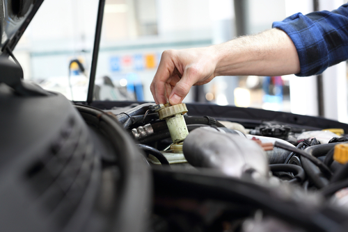 Cleaning the engine valves