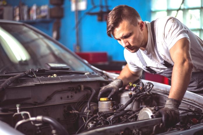 How to replace V-belt in your car? – Replacement intervals and DIY guide
