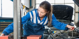 How to retrofit xenon headlights - Extra challenging, but still special project