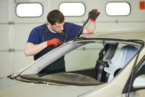 most common damages to windscreen