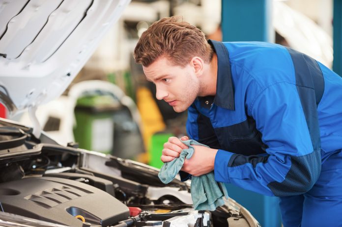 How to replace power steering oil - Smooth driving with fresh steering fluid!