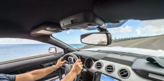 New car radio doesn't function – what now?