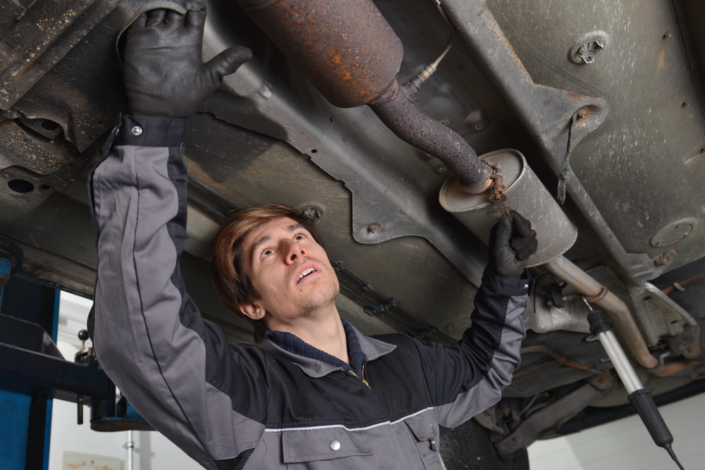 car exhaust defects