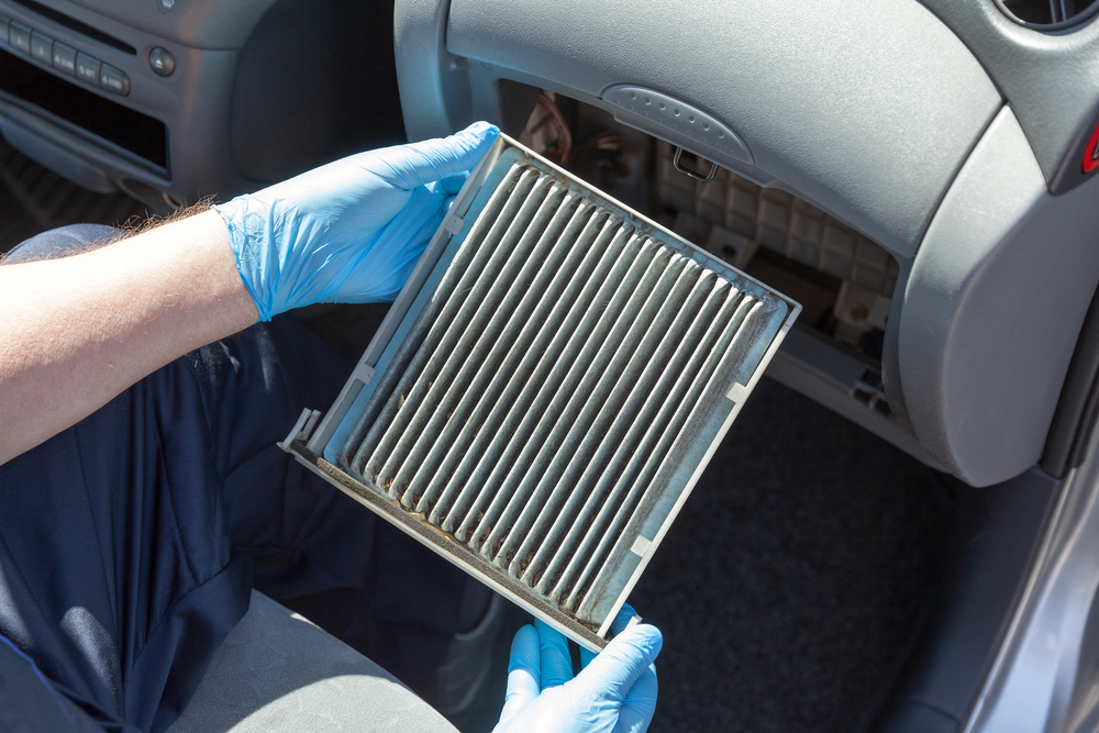 how to change cabin air filter in the car interior