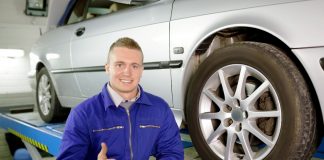 When car swerves left and right – How to replace shock absorber & spring!
