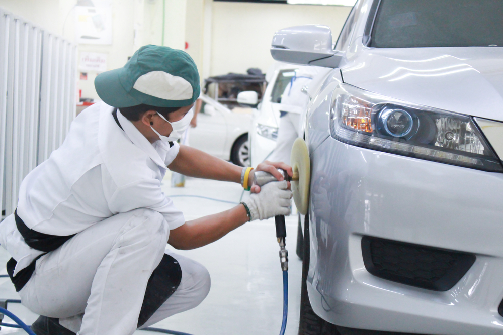 Exterior car detailing via polishing