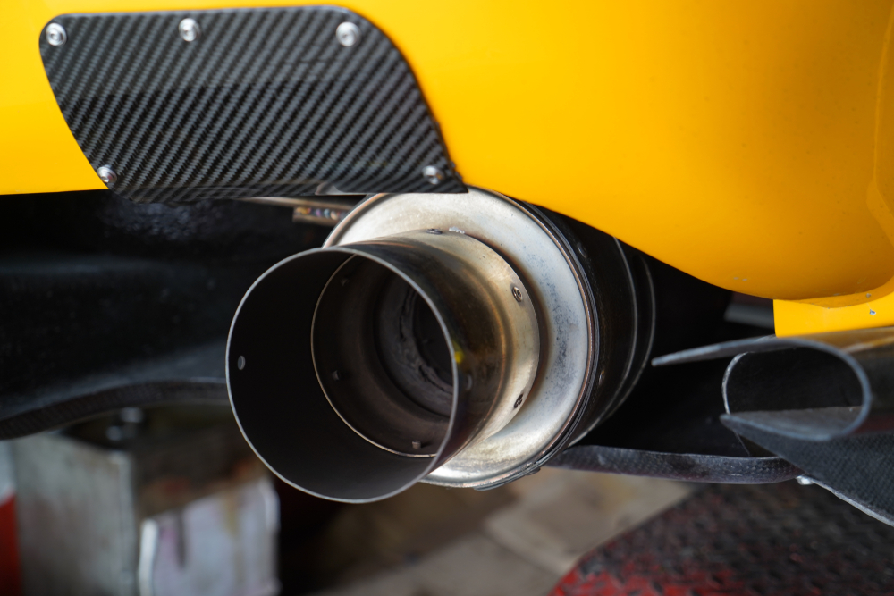 thoroughly inspect the entire exhaust piping