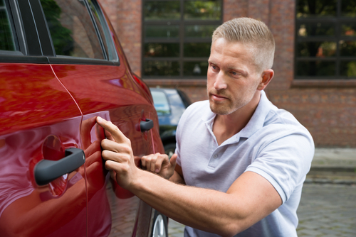 Discover accident damage with the help of car valuation expert