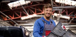 Replacing the wing & mudguard – patience and common sense guarantee success!