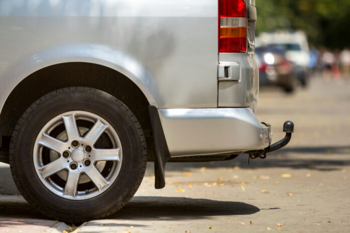 Retrofitting a towbar with wiring kit - guide