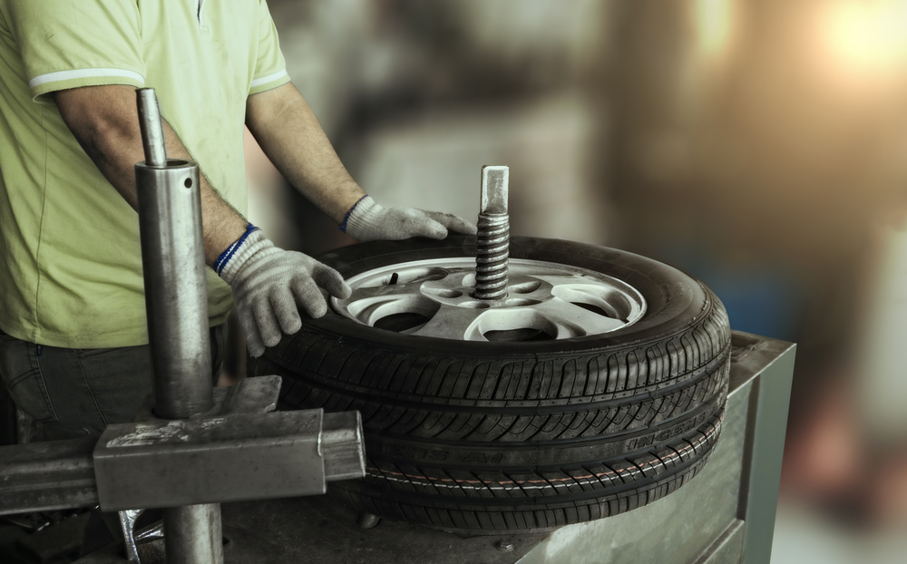 replace car tyres