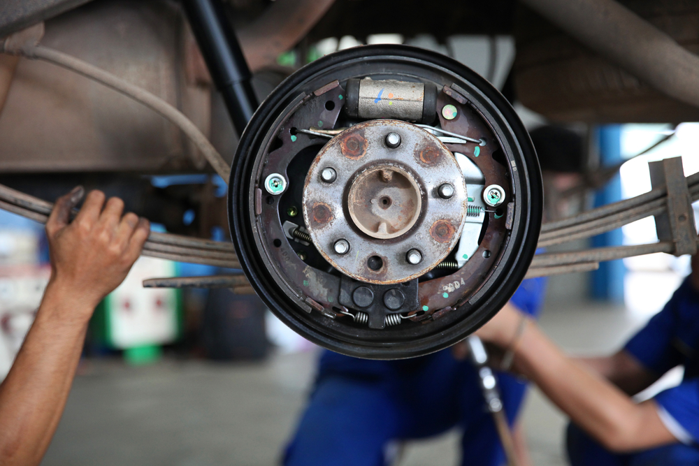 Replacing brake shoes with simple tools