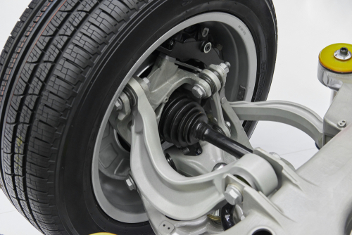 Pay attention to the following when replacing the drive shaft
