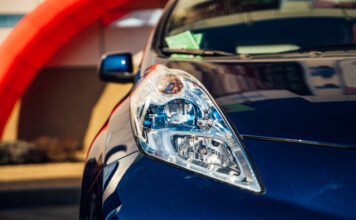 Useful, safe and compulsory: the turn signal on the car